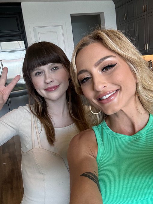 Today was SO amazing 🥰 my first @Brazzers shoot with an amazing crew! @KeiranLee @jmac1864 @WynnRider<a class="tags" href="/tag/brazzers">@brazzers</a>