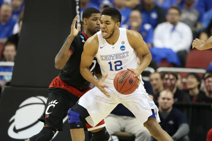 MARCH MADNESS TIME! 3RD YEAR IN A ROW WE ARE HOSTING THE KARL TOWNS BRACKET CHALLENGE! $1000 TO 1ST PLACE $100 TO THE WORST BRACKET JOIN THE DISCORD TO WIN fantasy.espn.com/tc/sharer?chal…