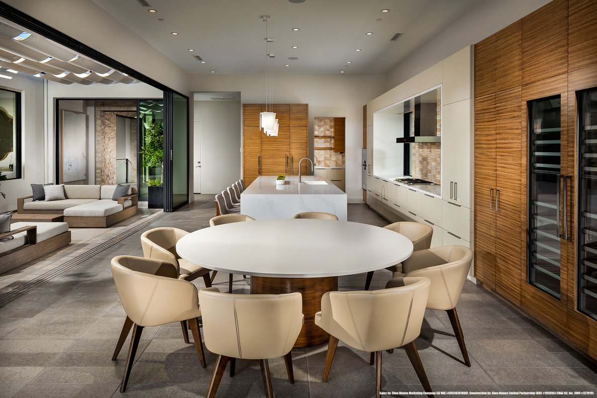 AzurePV's tweet image. This #Azure dining room has the space and features for a great dinner party!

What are your favorite design elements? 💫 

#SheaHomes #SheaHomesArizona #ParadiseValley #ParadiseValleyhome