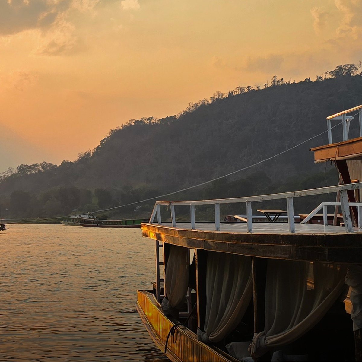STANDARDLIFEth's tweet photo. ล่องเรือ ทำอาหาร ล่าสมบัติ สัมผัสมนตร์เสน่ห์หลวงพระบางที่ Sofitel Luang Prabang

https://t.co/eW80JMw8n5 https://t.co/JROSxhbIGr