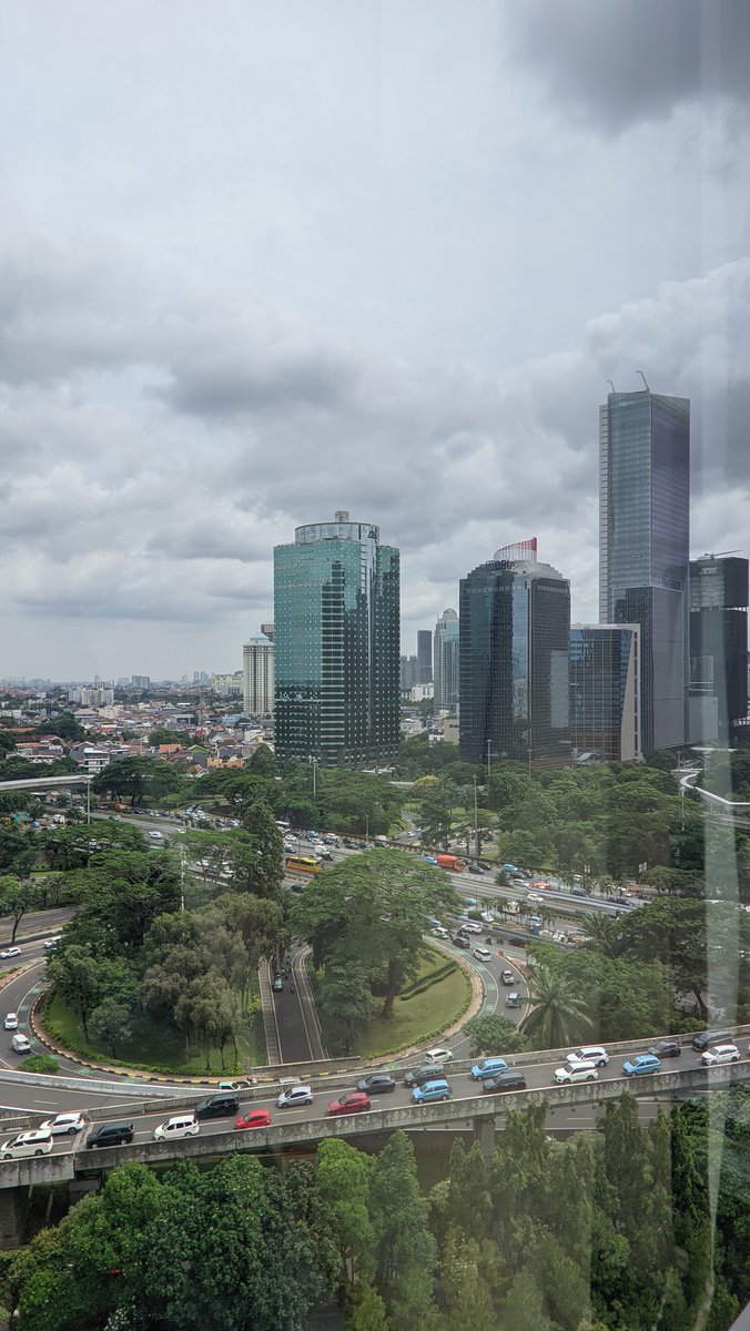 ellbadriee's tweet photo. @worksfess Kaya gini bukan nder ? Dari gedung Polda Metro Jaya. https://t.co/GXq2xyoNw3