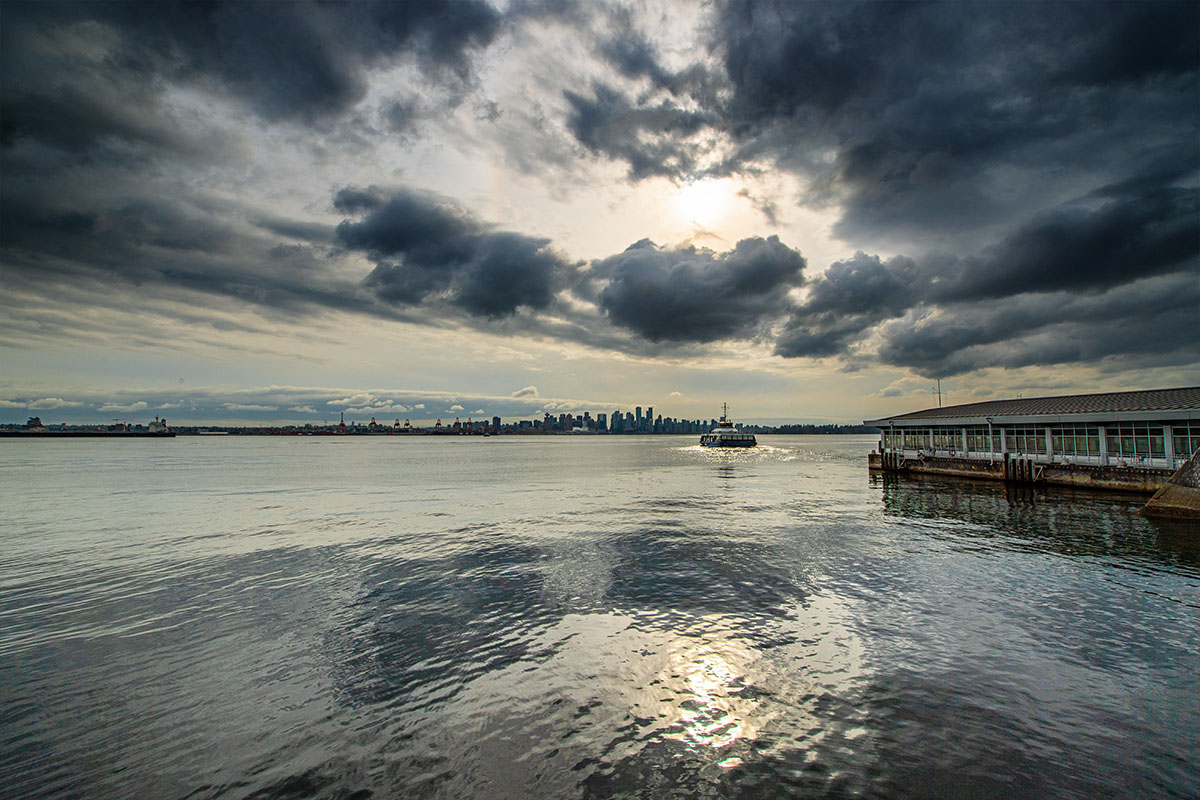 Outbound seabus.  #northvancouver #vancouverisawesome #burrardinlet #salishsea #translink #canada #bc #britishcolumbia #publictransit #waterfront #lonsdalequay #vancouverharbour @translink  @shipyardsdist  @cityofnorthvan