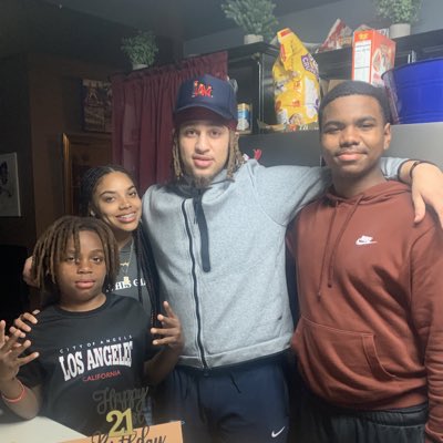 Kim Coilton (@mrscoilton) on Twitter photo #NewProfilePic #NewProfilePic