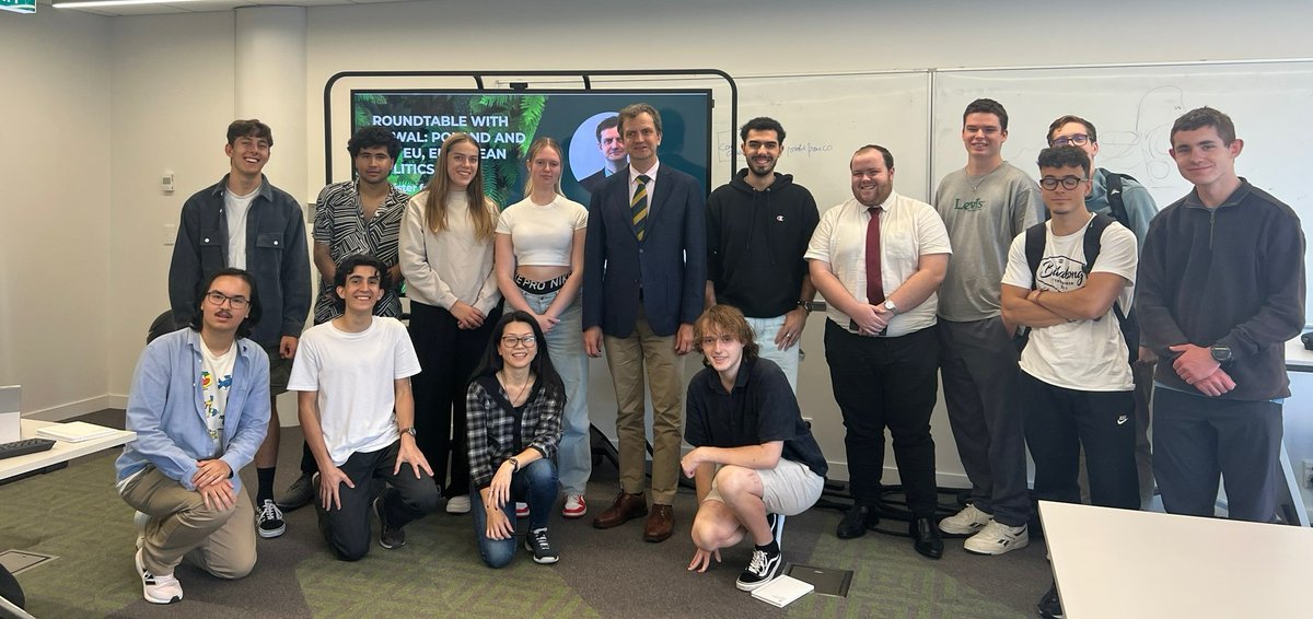 It is great to see young wing of <a href="/NZIIA_Wgtn/">NZIIA Wellington</a> being so active in gathering knowledge and taking part in the discussion with Amb. Kowal last Friday at <a href="/VicUniWgtn/">Te Herenga Waka—Victoria University of Wellington</a>. 
The EU, The Weimar Triangle were on the agenda. 
Havelock North- next stop tomorrow!

<a href="/PolandMFA/">Ministry of Foreign Affairs 🇵🇱</a> <a href="/MFATNZ/">New Zealand Ministry of Foreign Affairs & Trade</a>