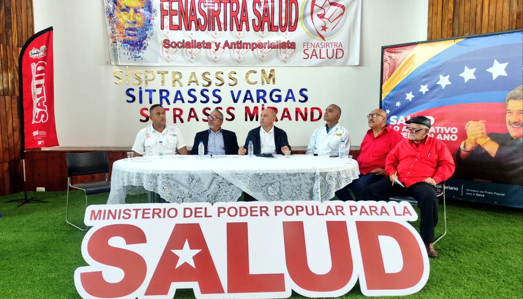 Fenasirtrasalud's tweet photo. #20Marzo concluye gira  Consejo Nacional, en la Región Capital de @Fenasirtrasalud y postulamos a @NicolasMaduro nuestro candidato presidencial por la clase obrera sector #Salud  #EpocaDeTransformación https://t.co/ctVsVSHujS