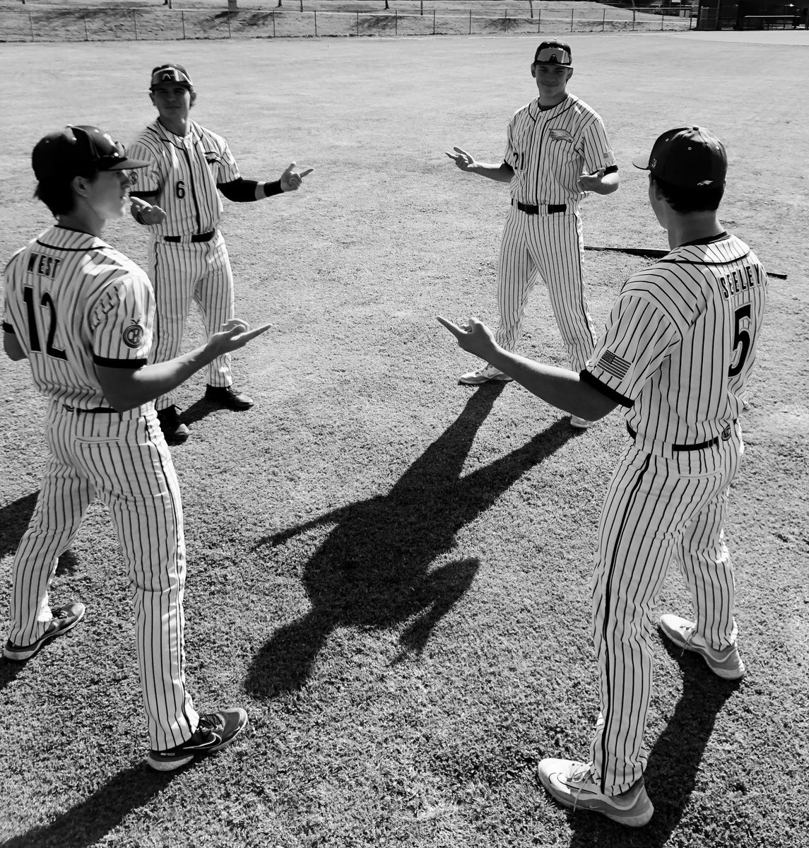 CVBHawkBaseball's tweet photo. CV 9 REV 2
WP- K. Parck #uncommitt
7ip 5h 7k 2bb
Top 🦅
A. Perez 1-2 2r1rbi #uncommitt
K. Nadeau 2-3 1r2rbi
M. Bline 1-1 2r
J. Cook 2-3 1r2rbi #uncommitt 
R. Rossi 1-3 2rbi #uncommitt 
2B- Perez
3B- Nadeau
SB- Bline4, Perez, C. West, Cook, Nadeau
#WErCV #TeamCV #5Fs #PTS🪨 #PM https://t.co/jbeGJDzZnA