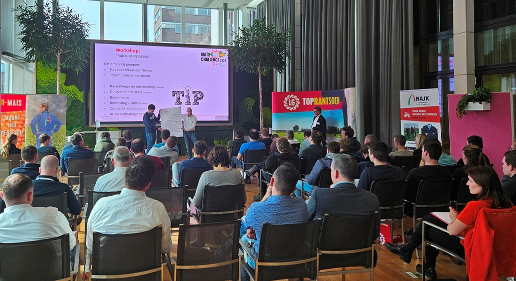 Op het hoofdkantoor van <a href="/FrieslndCampina/">FrieslandCampina</a> ging 20 maart MaisChallenge 2024 van start! Ruim 60 jonge maistelers gaan met ons en <a href="/NAJKtweets/">NAJK</a> de uitdaging aan hun maisteelt te verbeteren én CO2 uitstoot te verlagen. #mais #kennis #kennisdelen #maischallenge