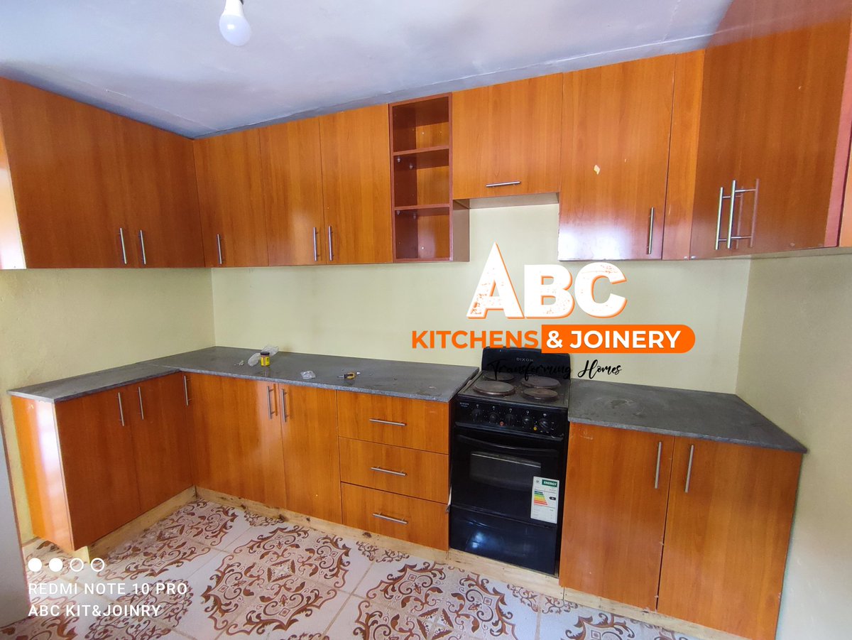 Bom Gee 🔤 tweet media