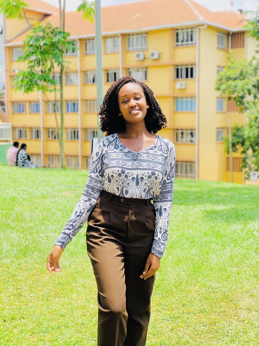 RhitaKarlz's tweet image. The future awaits for those that have positivity 🧚‍♂️🌝
#hellothursday