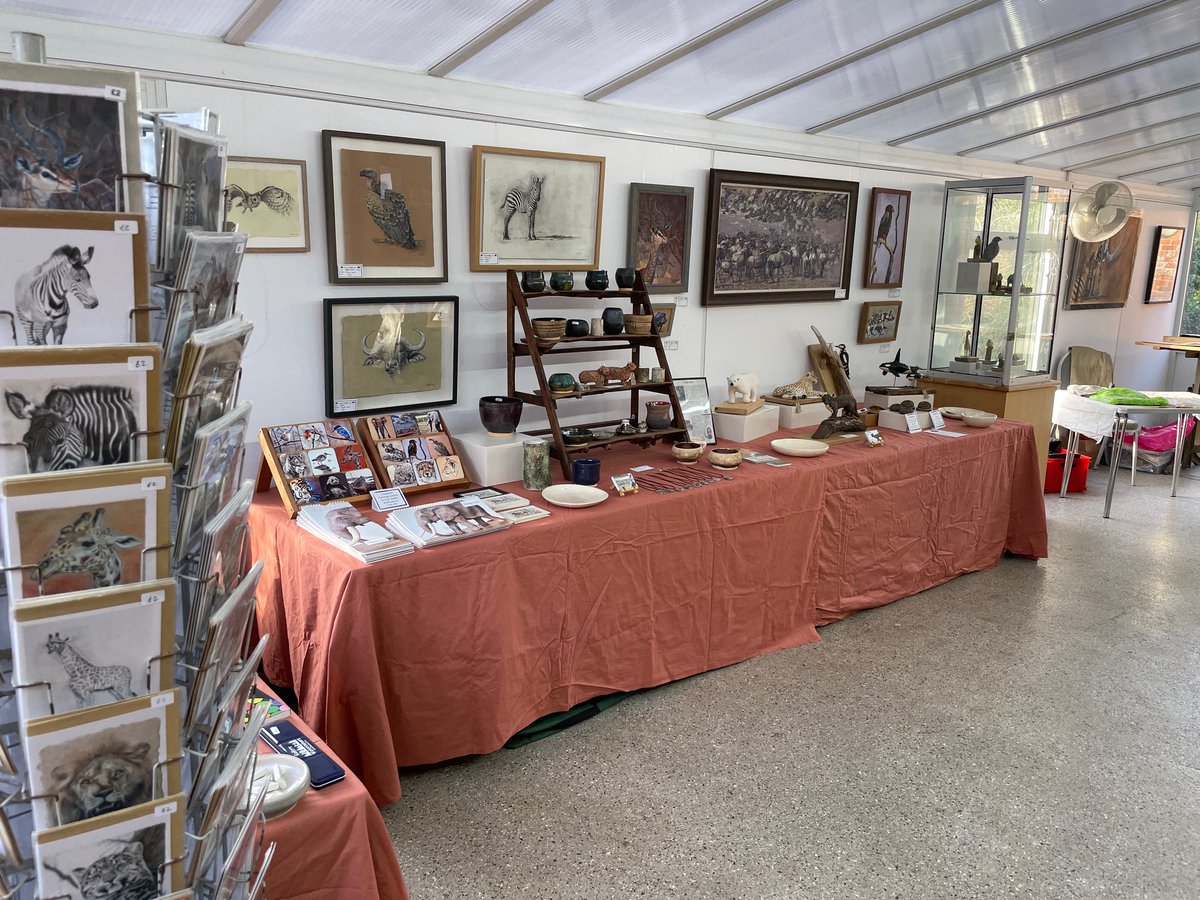 Have you met this week's #artistinresidence yet? 

Neal Griffin will be here until 5pm on Sunday. 
nealgriffinart.co.uk 

#natureinart #gloucester