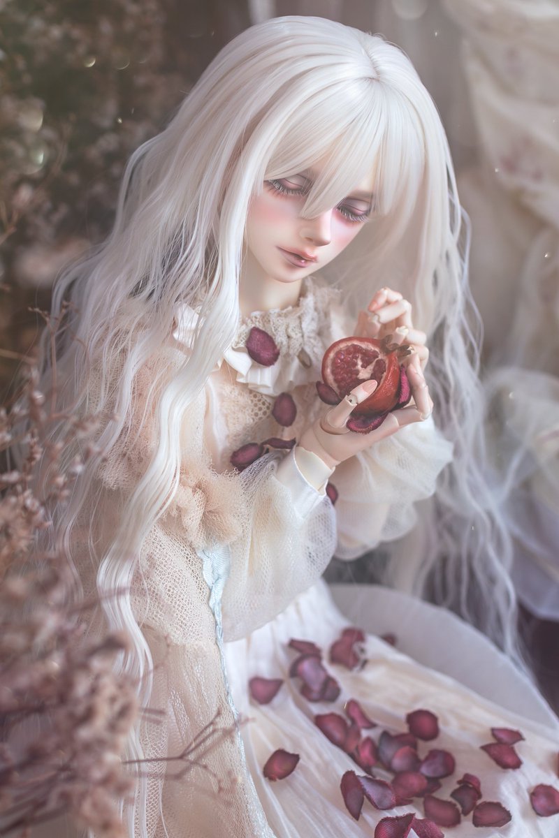 6g_doll's tweet photo. ドールサイズの柘榴。なんて心ときめくアイテム。
#RaspberryMist https://t.co/nXlF3eQL5G