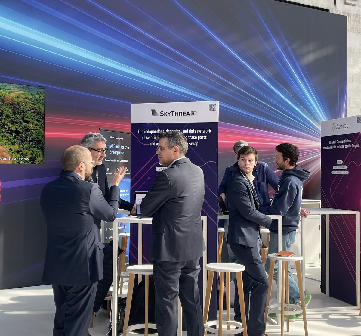SAFRAN's tweet image. [#HTGlobalSummit] Les conférences du jour à écouter sur notre stand Safran et à suivre en direct sur X :
✅ 13h – 13h15 : @numalis - AI trustworthiness and certification issues
✅ 13h15 – 13h30 : PURE - #Intrapreneurship at Safran to #decarbonize the #aerospace industry
