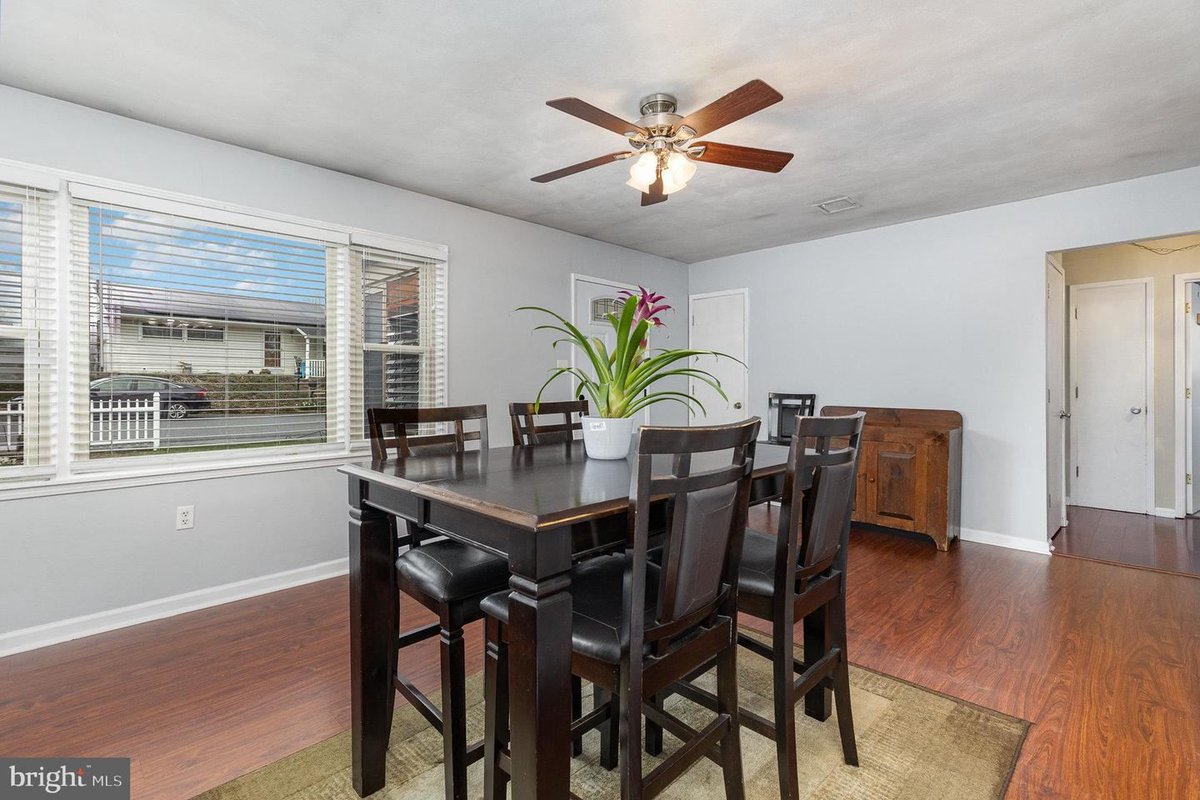 cindiw44's tweet photo. 117 Maple Drive, Mechanicsburg, PA, 17050
3 bed | 2 bath 1537 Sq. Ft.
Active | 283900
https://t.co/HhkJb59YZX
Welcome home to the best kept secret in Silver Springs! This home is tucked away in a peaceful neighborhood behind all the conveniences of Mechanicsburg and the... https://t.co/ntRaKHK50S