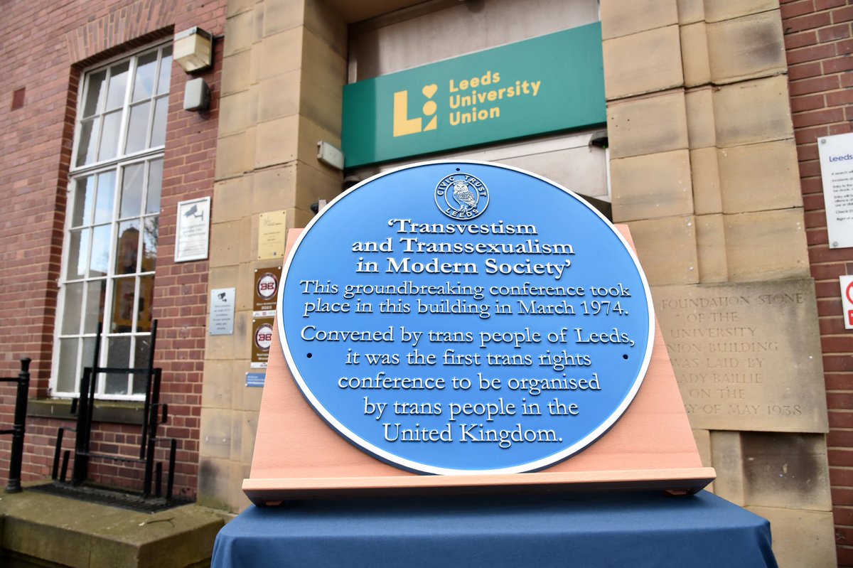 Last week, a blue plaque was installed on campus to commemorate the 50th anniversary of the UK’s first trans conference. Entitled ‘Transvestism and Transsexualism in Modern Society’, it was the first event of its kind to be organised by trans people for trans people 🧵👇