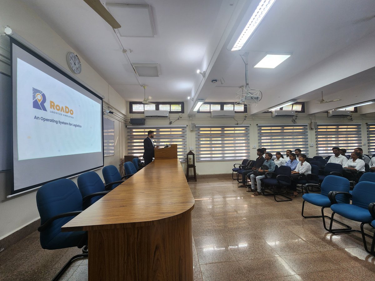 roado_india's tweet photo. RoaDo Campus Placement Drive - @surathkal_nitk 

A homecoming episode for the co-founders, where RoaDo finds its roots at.

Scouting for young and bright minds, to join our pursuit of democratizing tech for logistics.

#logistics_simplified!

https://t.co/sirpAnFDOz https://t.co/JBiIDmAq3G