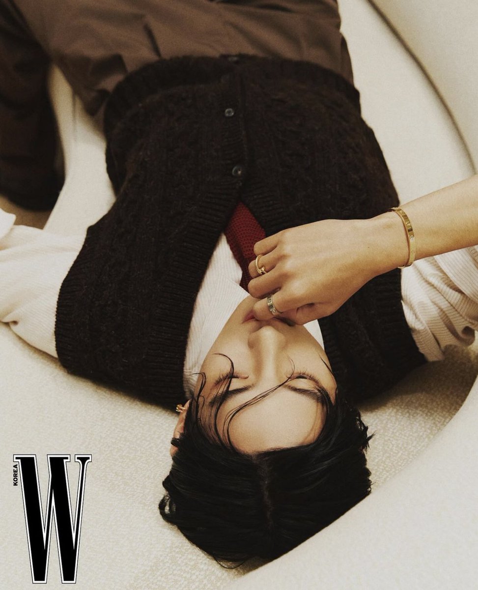 taehyung pics ✰ tweet media