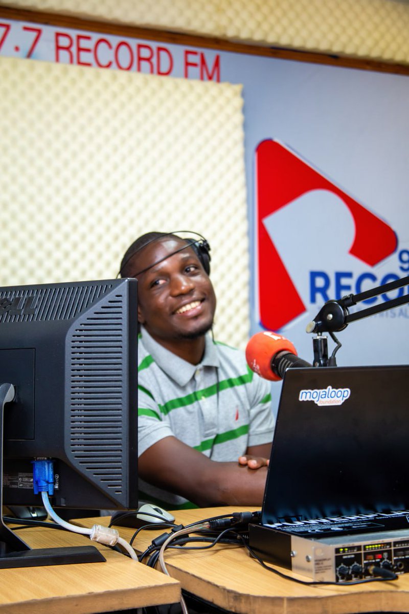 RecordFm977's tweet photo. It's request hour with @djnicknicholas.

 Drop your song requests below, and he'll spin them for you. Let's groove together! 🎶

#XThursday https://t.co/A4nb9L9N28