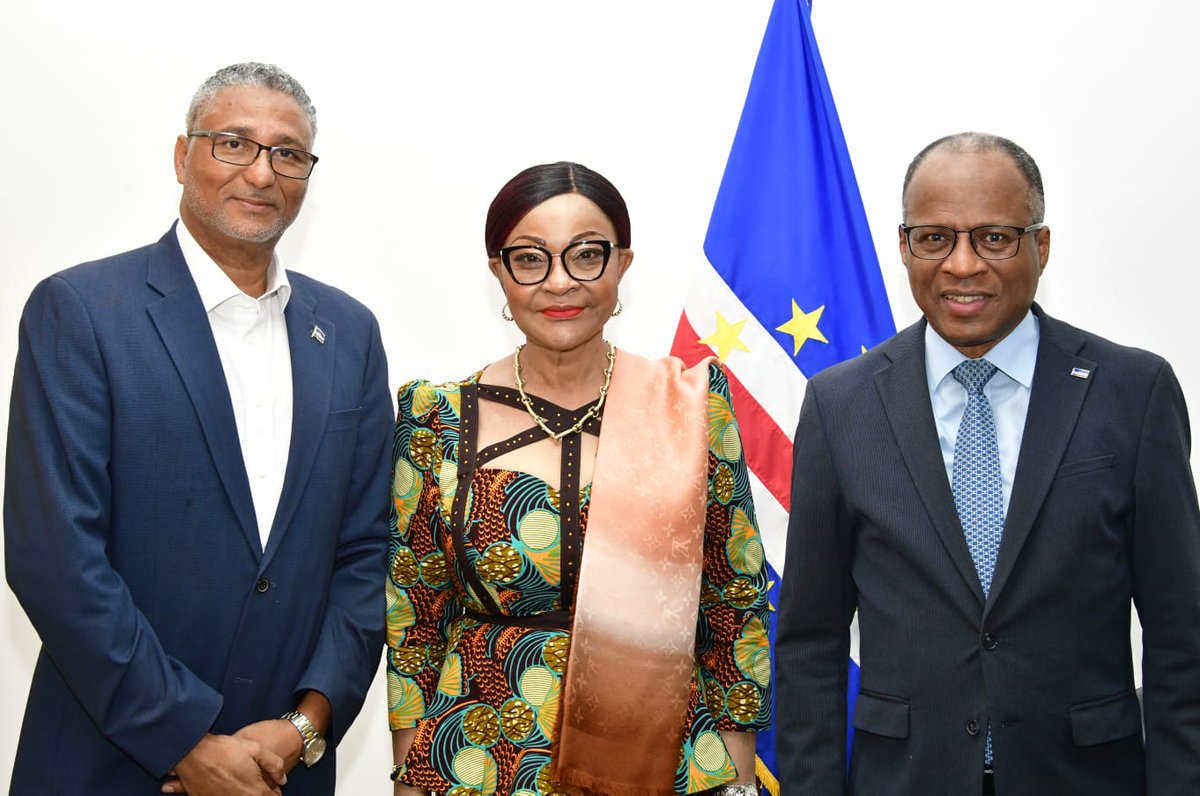 H.E José Ulisses Correia e Silva, Prime Minister of #CaboVerde availed me opportunity to brief him on #PostMalabo process & Fertilizer &Soil Health Summit to hold in Nairobi,7-9 May 24. I also commend #CaboVerde for committing to #ClimateDiplomacy to tackle the #Planetary crises.