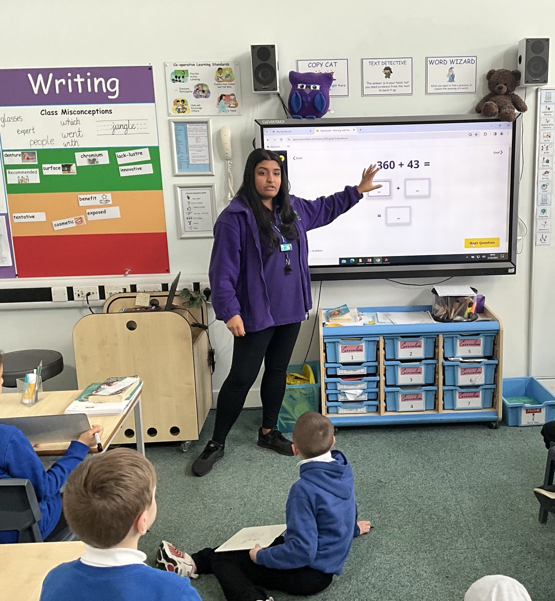 Miss Lewis tweet media