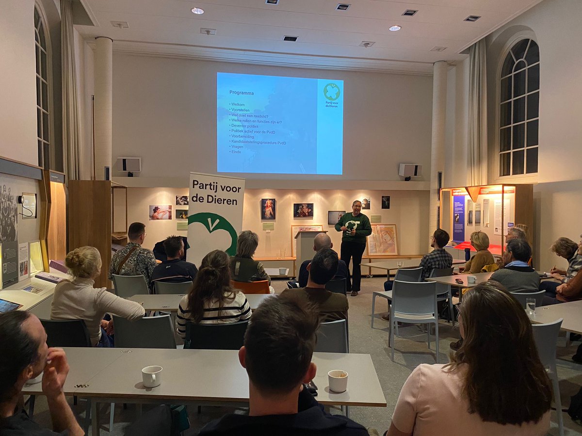 Onderweg naar 2026
Om de Gemeenteraadsverkiezingen in Deventer goed voor te bereiden hadden we op 20 maart een informatieavond met Maaike Moulijn fractievoorzitter PvdD Apeldoorn. Ze nam de groep  leden mee in de  wereld van de lokale politiek en hoe we het verschil kunnen maken