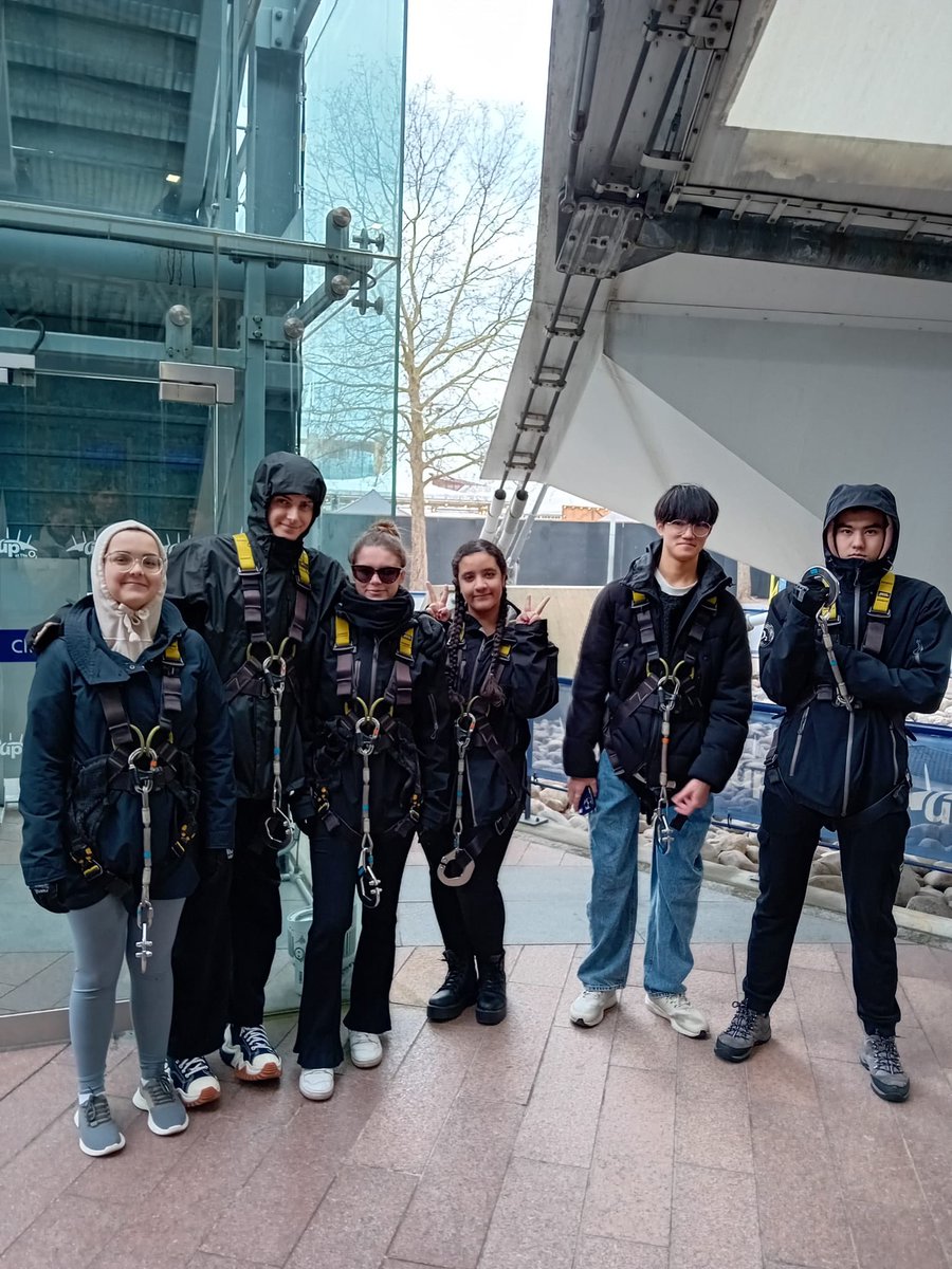 Climbing the 02. ✨👏

Boarding students enjoyed getting up to the top of O2 and having a spectacular view over River Thames, Canary Wharf and Greenwich.
.
.
.
.
.
.
.
.
.
.

#davidgamecollege #davidgame #alevel #gcse #college #boarding #boardingschool #independentcollege