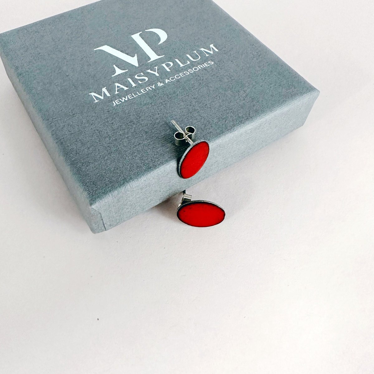 Sterling Silver Oval Stud Earrings with Red Enamel, Red Sterling Silver Earrings, Birthday Gift tuppu.net/b376e04d #ShopIndie #Etsy #MHHSBD #UKCraftersHour #MaisyPlum #SilverStudEarrings