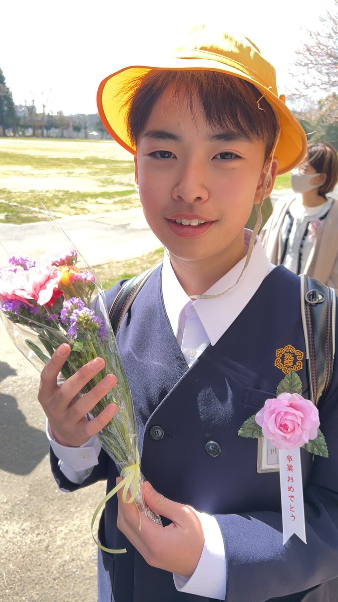 jera7151's tweet photo. 久しぶりの投稿🥺子供達もダブル卒業を無事終えました🫶店舗OPENのスケジュールもたち、今日着工前の最終確認🤗夏にはOPEN予定です🌻打ち合わせと制作、主婦業の目まぐるしい日々ですが、夢を叶え、そしてその夢をさらに広げる為頑張ります🔥お店に安達コーナー作らなきゃ🥰LIVE行きたいよー
#安達勇人 https://t.co/yU5dJAJ3OR