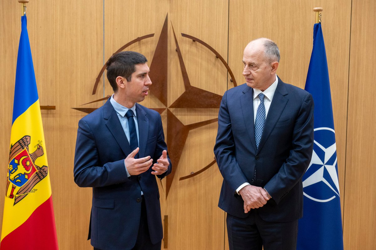 In #Bruxelles, minister of FA @MihaiPopsoi met @NATO Deputy Secretary General @Mircea_Geoana. The officials discussed Moldova-NATO Partnership Action Plan, strengthen the defense capacity and countering new security threats.