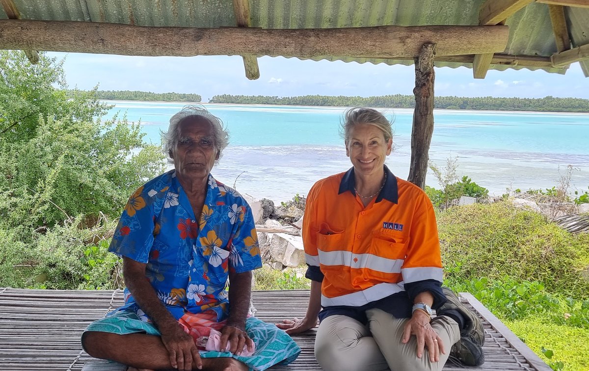 Austrade's tweet photo. #HallContracting is helping the #PacificIslands tackle #ClimateChange. It has delivered coastal protection and land reclamation schemes in #Fiji, #Tuvalu and other nations.
Read how @Austrade is helping businesses work toward Net Zero: https://t.co/ZMd0BYFhDl https://t.co/honKoH7KE5