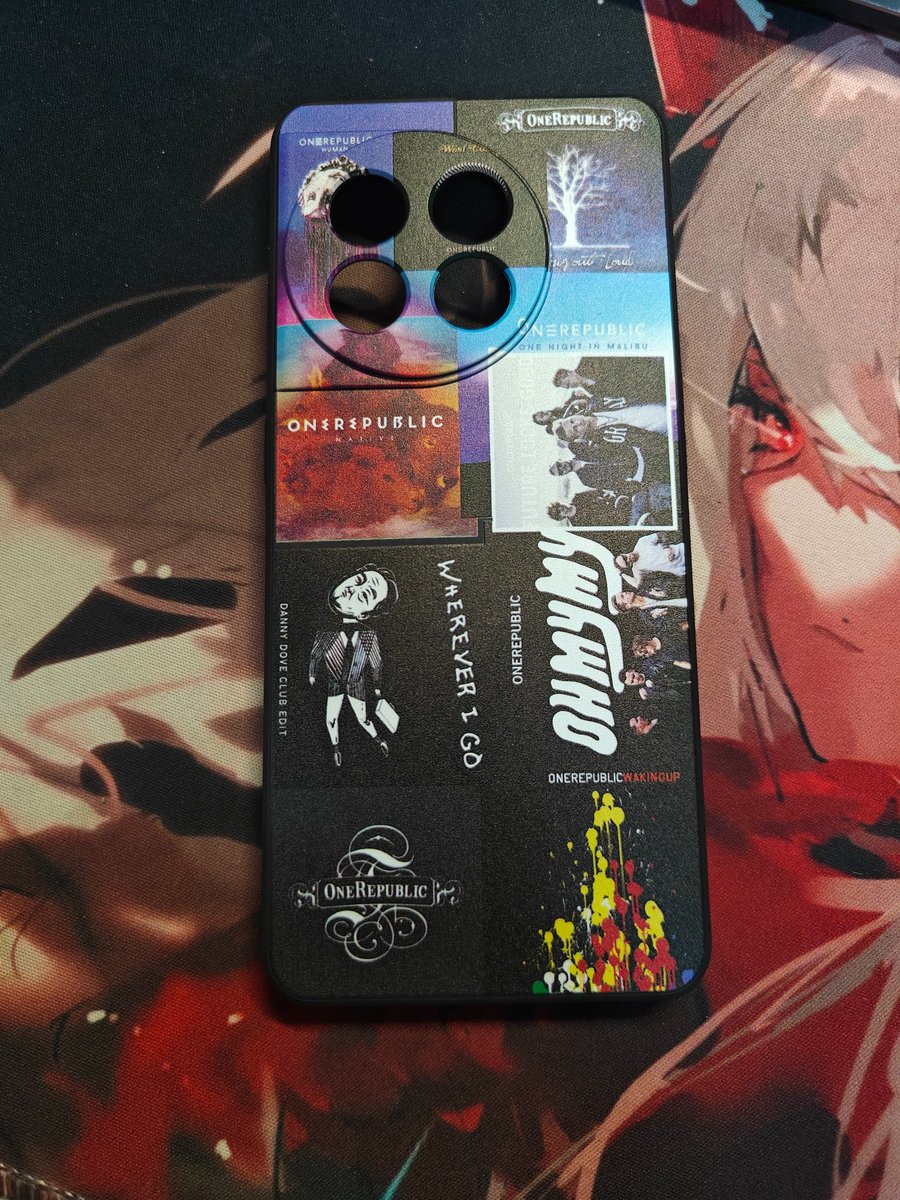 Hey guys from OR   I'm your biggest CN fans,I make a DIY mobile ​phones' shell of Your albums then I want showing this to you hhh Hope you guys like it！llllllove!😍😍😍