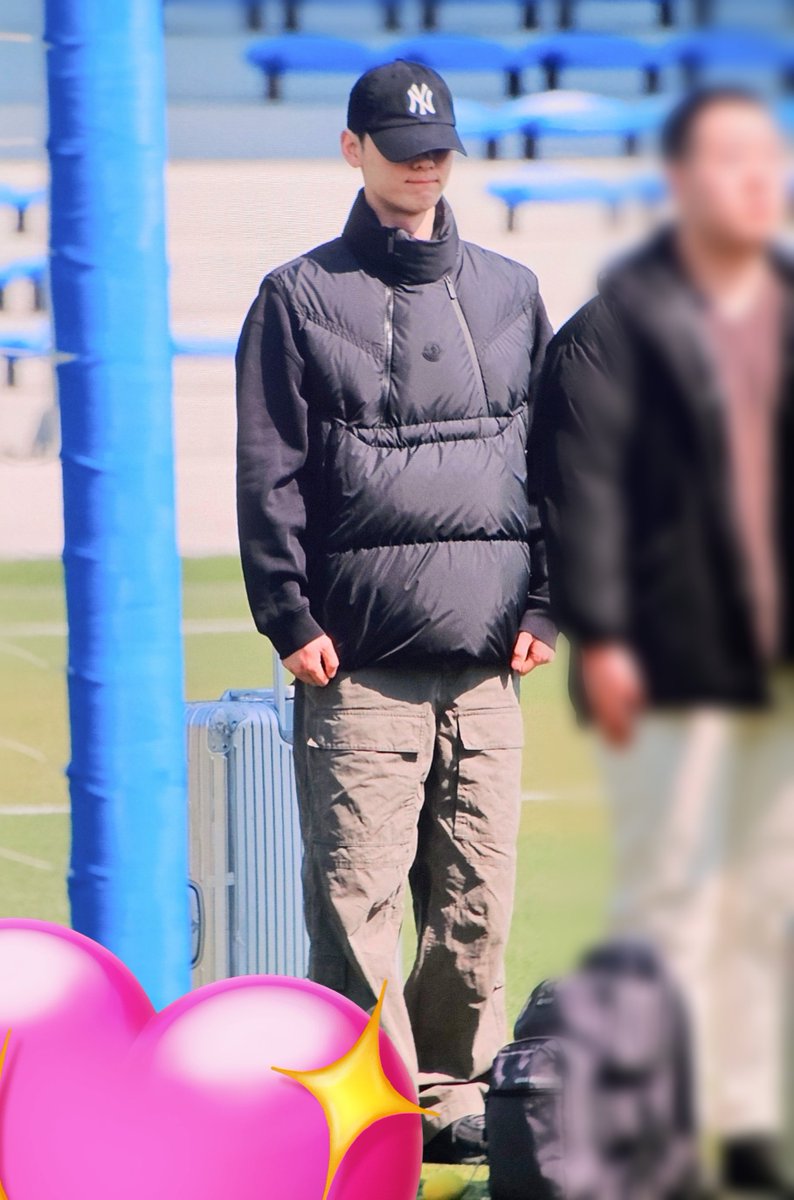 ❄winter rain🌧 tweet media