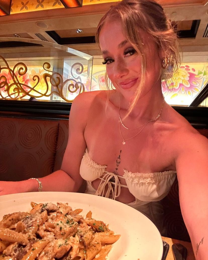 brtypounders's tweet photo. Good Night🥗🍝🥗 https://t.co/k0iy3ynqkm