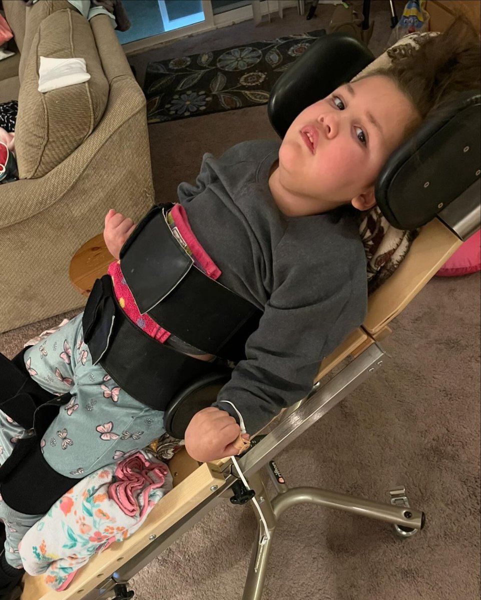 Amelia had some stander time today and it went well. Hip dysplasia is common with #BattenDisease kids. She’s still struggling with pain and discomfort, leading to some lonnnng nights/mornings. We’re working with her docs to figure out ways to make her more comfortable. 🤞🤞