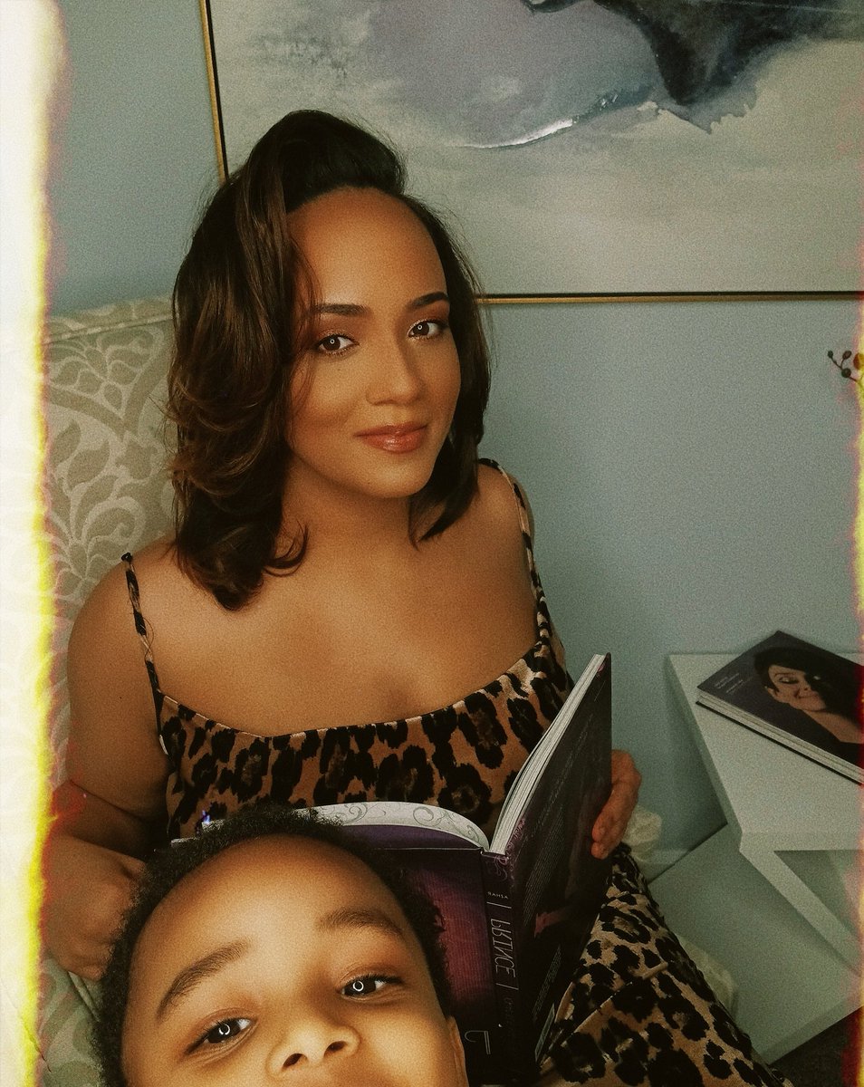ChantaulMusic's tweet photo. I'll go to war behind you ๐
#Blackmoms #Singlemoms #Boymom #Strongmomma https://t.co/oYURxFip8f