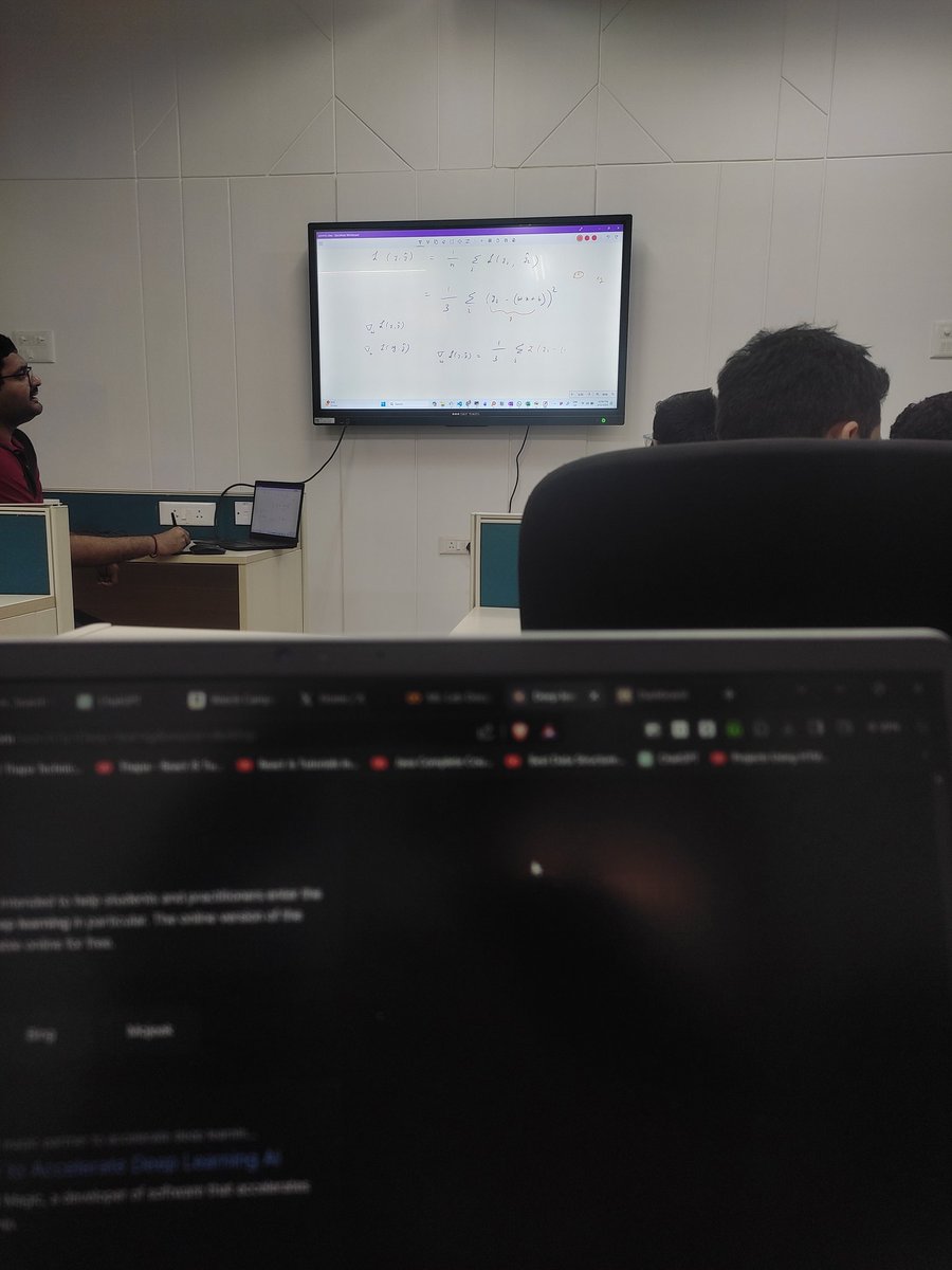 Chetan_k01's tweet image. &quot;Supposed to be in ML class, but here I am, scrolling through Twitter instead!  #BtechProblems #TwitterAddict&quot;