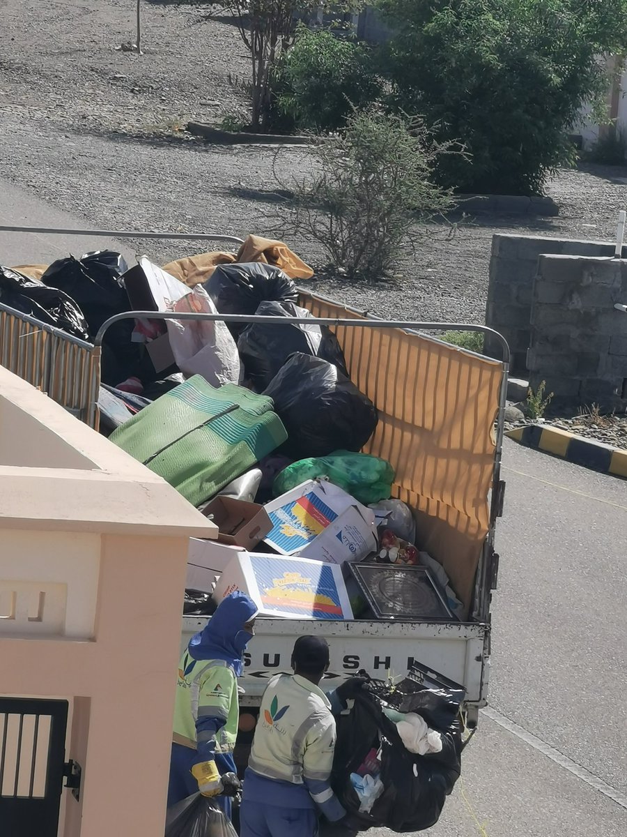 مامعهم سياره من كذك متآخرين والدرامات متروسه اخر شي شاحنه مال بوش ٣طن<a href="/Omanbeah/">بيئــة | be’ah</a>