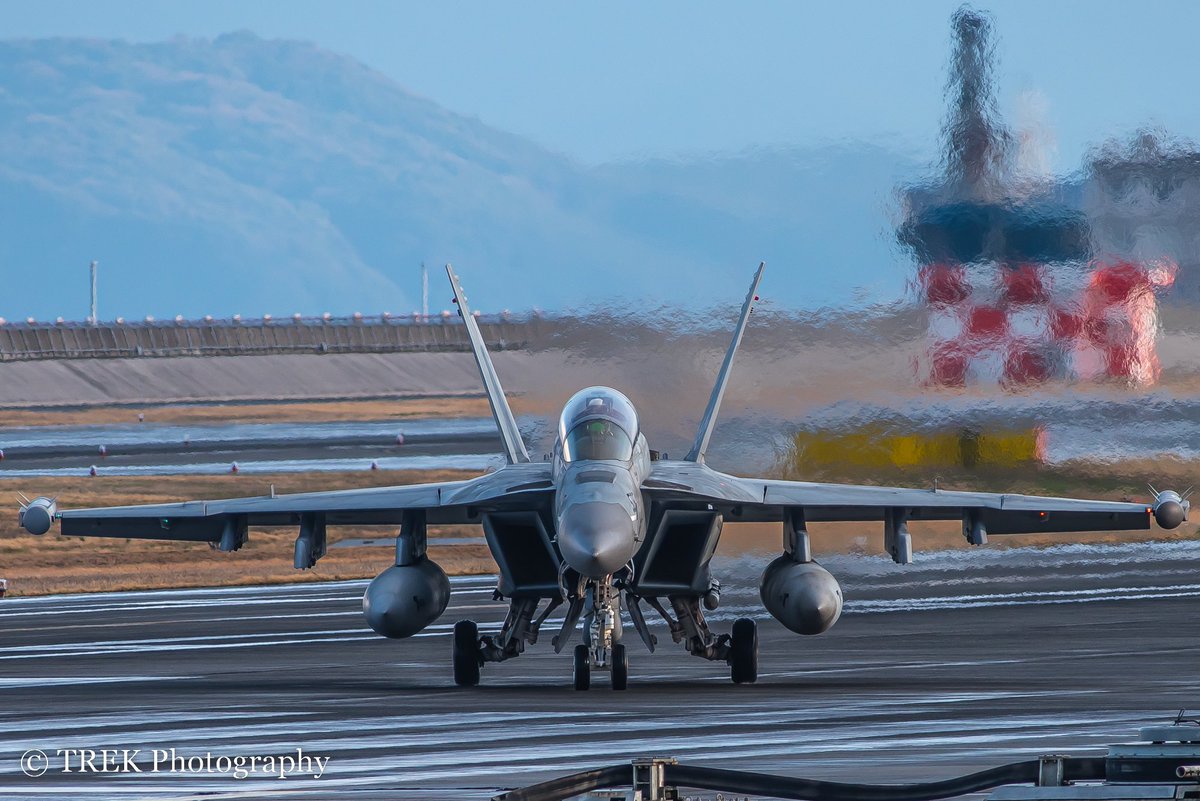 IT_TREK's tweet photo. Side Winder🐍

#RJOI
#岩国基地
#三沢基地
#VAQ141
#ShadowHawks 
#PENTAX https://t.co/c2aPpkAEk3