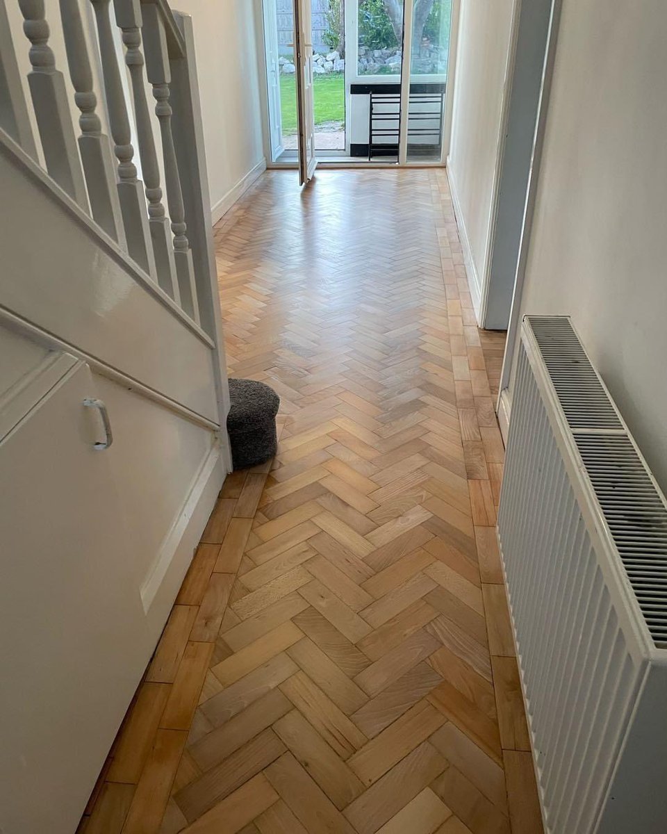 wfsnorthwales's tweet photo. Beech Parquet flooring to this lounge and hall. It needed some block repairs, then a sand and seal. Finished with a Berger-Seidle lacquer.  Happy customer and a happy team
#floorsanding 
#hall 
#lounge 
#dustfree 
#restoration 
#renovation 
#wood 
#flooring 
#abergele
#northwales https://t.co/ZoiZFEfgJI