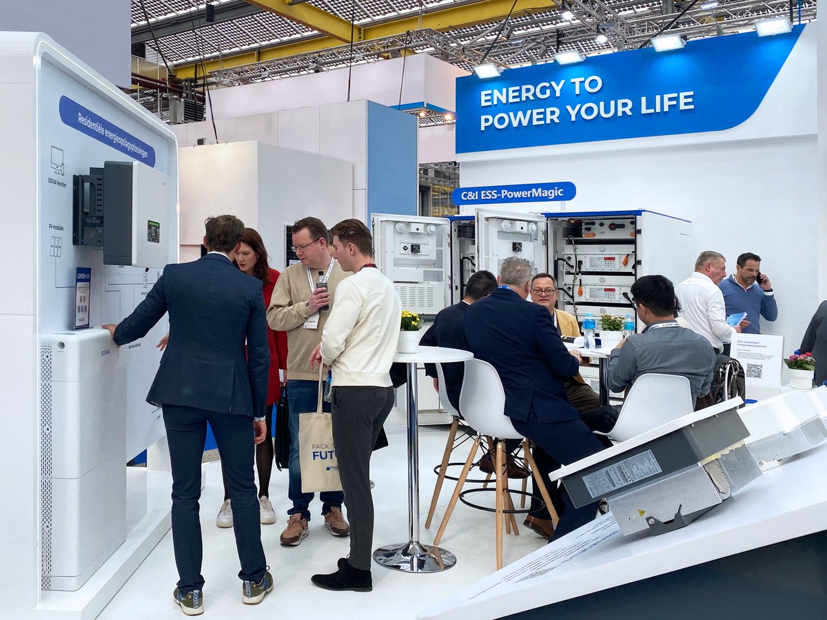 SZ_SOFARSOLAR's tweet image. The last day at #SolarSolutions2024 is about to begin, but the excitement is still at its peak!
#SOFAR is showcasing our cutting-edge #solar and storage solutions. Come to booth No. H15 and explore the future of sustainable #energy with us!

#PV #renewableenergy #inverter