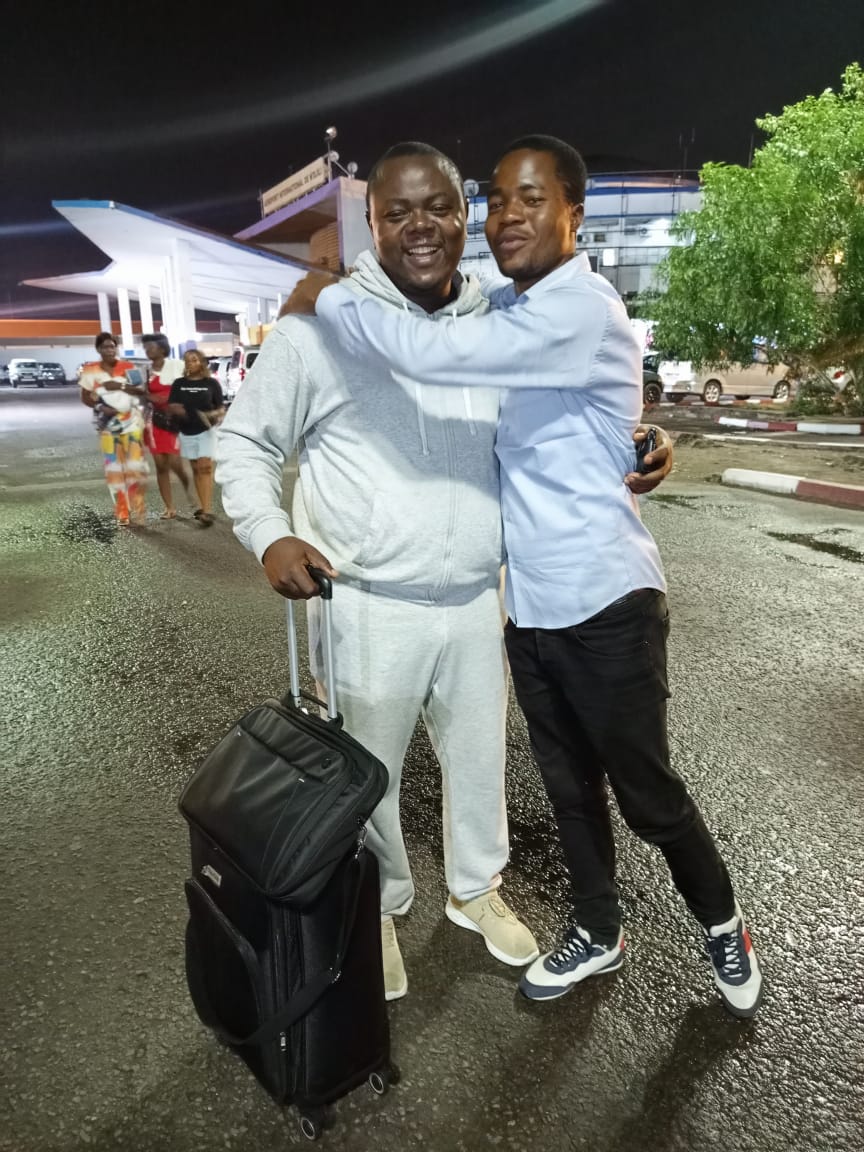 Joseph1Dimandja's tweet photo. #InfosDirect : Une rencontre quelque part avec mon grand frère que j'aime bcp @gabriel_loketo.
Que le seigneur soit loué et je vous dis seulement bienvenue. https://t.co/GvoNQiO5A4