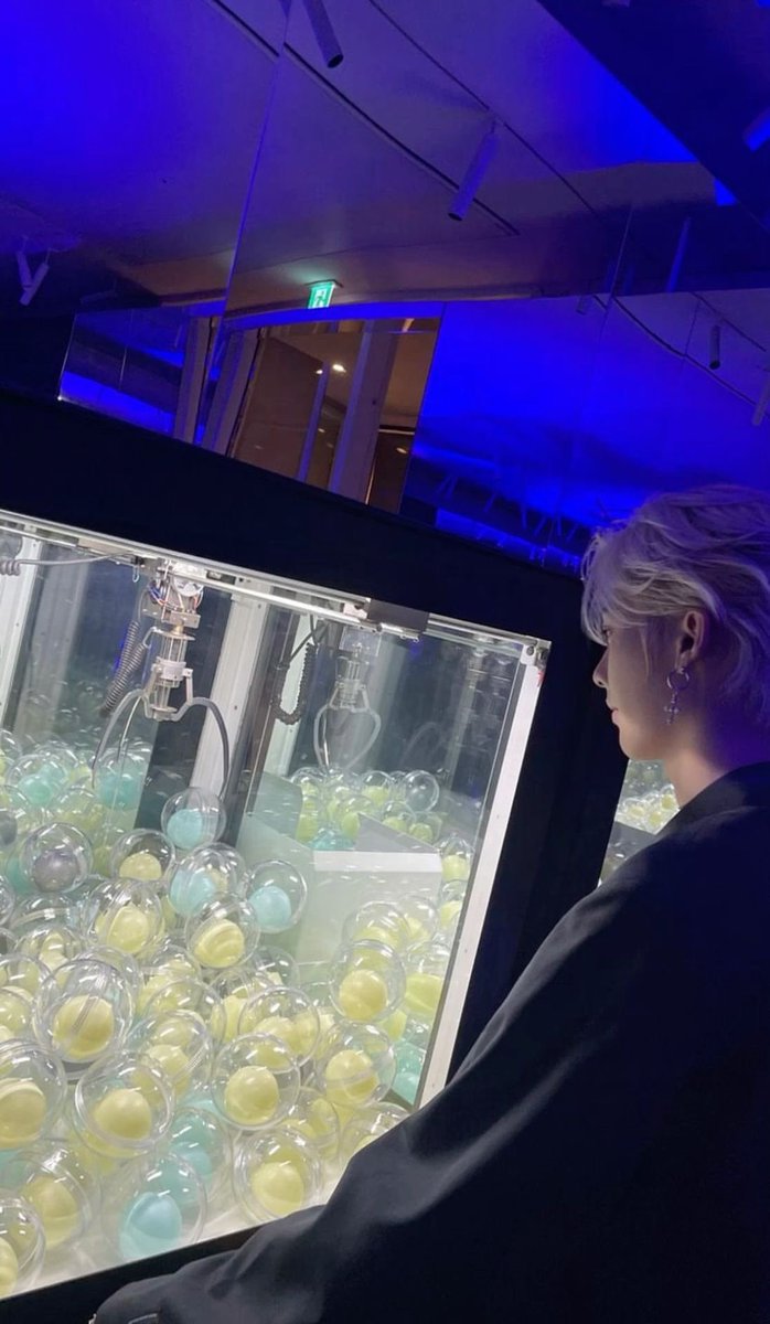 pppls__'s tweet photo. /

seems like mr. white cat loves shopping and enjoys gashapon. — So, Is my shirt still warm ¿ 🐈 https://t.co/kmuj3cdMbi