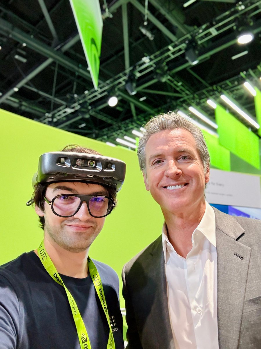 The Governor of California, Gavin Newsom, discussed with the .lumen CEO at Nvidia GTC. Jensen Huang, CEO of Nvidia, and Gavin Newsom, Governor of California, visited the .lumen booth at Nvidia GTC 2024. #innovation #assistiveTech #MadeInRomania