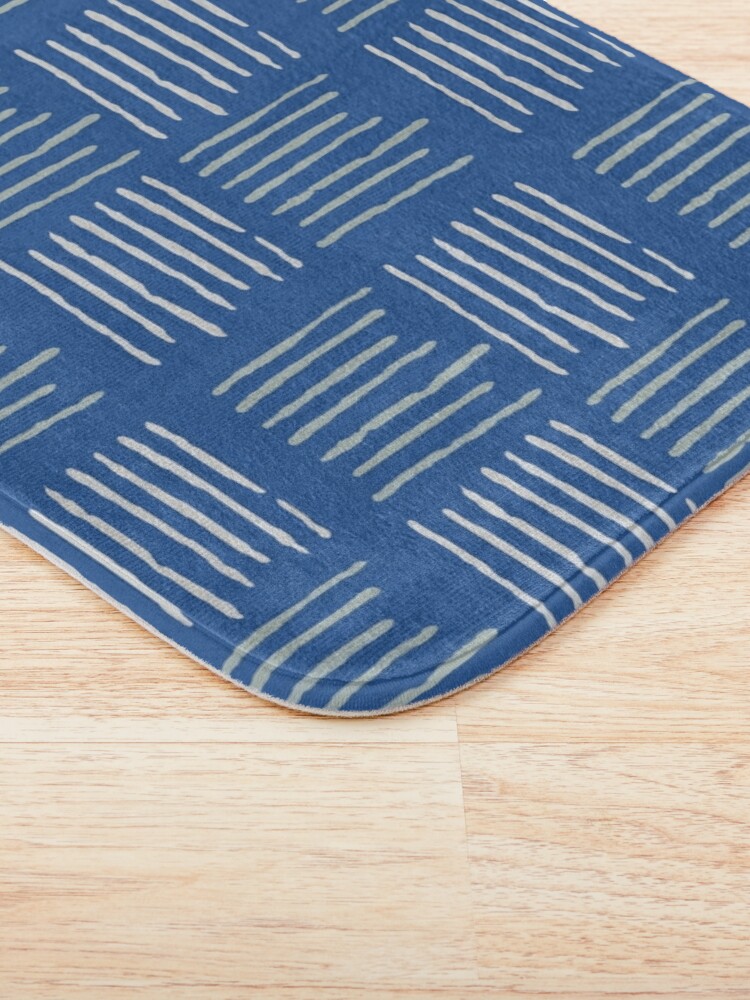 Step out of the shower onto a soft, spongy, absorbent @redbubble bath mat with a blue basketweave tile geometric pattern by ARTbyJWP:  redbubble.com/i/bath-mat/Blu…

In multiple sizes, with a foam cushion and non-slip base!   

#bathmat #bathroom #redbubble #ShopNow