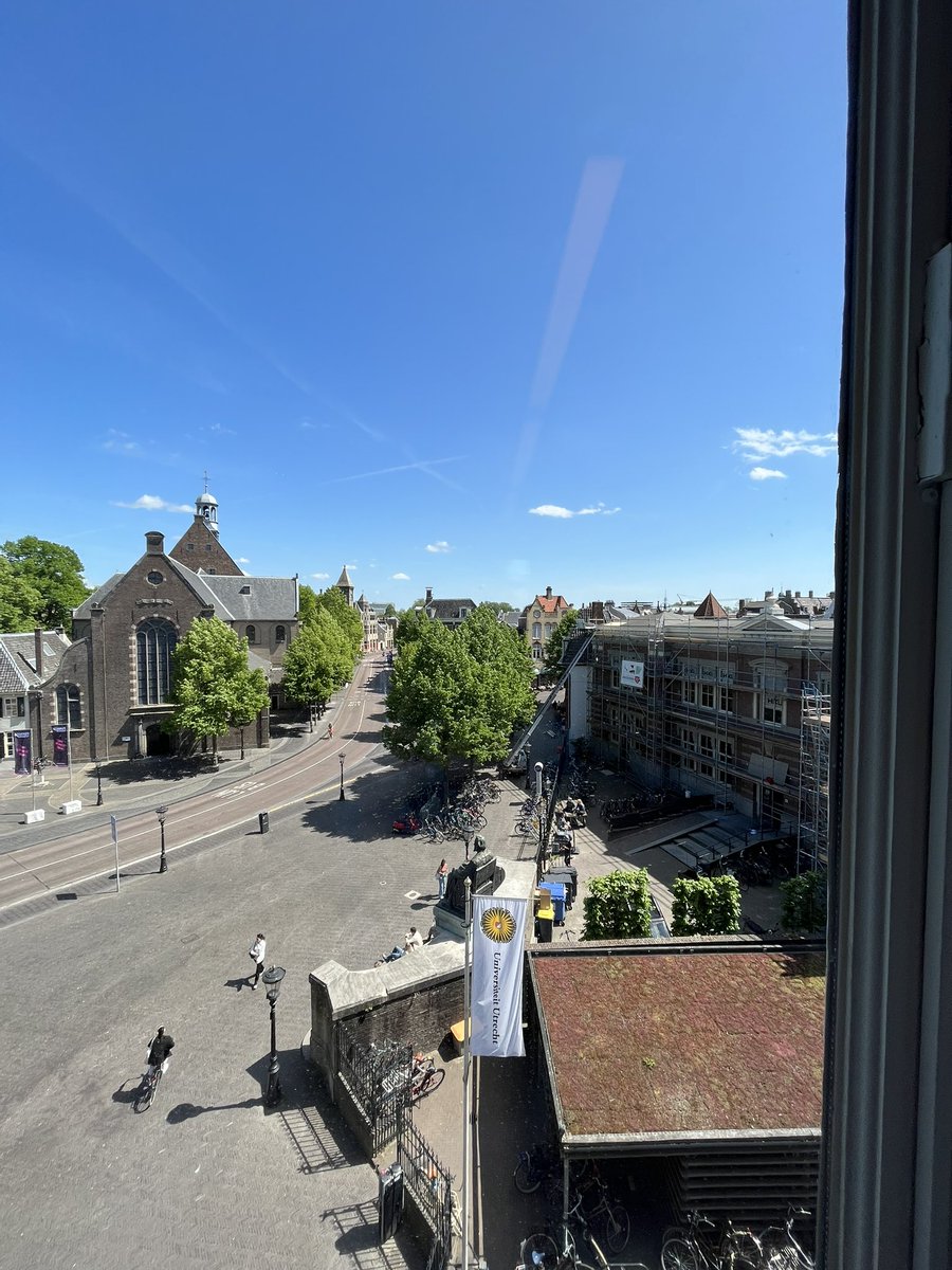 Olia Kanevskaia (@oliakanevskaia) on Twitter photo ☀️ 🏖️ No plans for summer? Come study tech regulation & #standards <a href="/UURechten/">Rechtsgeleerdheid Universiteit Utrecht</a> <a href="/utrechtsummer/">UtrechtSummerSchool</a> 🤓We have put together an exciting academic program w colleagues <a href="/UniUtrecht/">Utrecht University</a> & guest speakers from <a href="/isostandards/">ISO</a> <a href="/EU_Commission/">European Commission</a> - and offer generous discounts💰 utrechtsummerschool.nl/courses/law/gl… ☀️ 🏖️ No plans for summer? Come study tech regulation & #standards <a href="/UURechten/">Rechtsgeleerdheid Universiteit Utrecht</a> <a href="/utrechtsummer/">UtrechtSummerSchool</a> 🤓We have put together an exciting academic program w colleagues <a href="/UniUtrecht/">Utrecht University</a> & guest speakers from <a href="/isostandards/">ISO</a> <a href="/EU_Commission/">European Commission</a> - and offer generous discounts💰 utrechtsummerschool.nl/courses/law/gl…