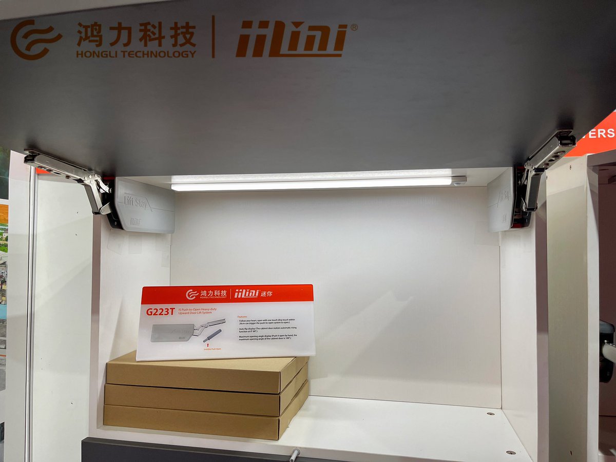 HongliPurple's tweet photo. G223 Push-To-Open System

"Experience the Future of Smart Homes! Feel the smooth and effortless operation of our spring-loaded lift-up doors. Make your life easier and more enjoyable. Join us now and embrace the endless surprises of future living! 
#lift #upward #hardware #home https://t.co/bieJDusQPT