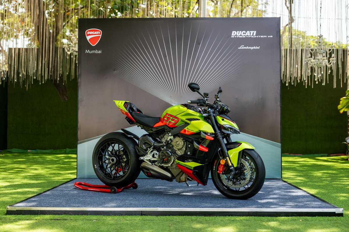 Ducati_India's tweet photo. #Ducati #Streetfighter #Lamborghini #SFV4Lambo #Ducatiinfinity #Mumbai #Ducatisti #ForzaDucati https://t.co/dgXT7jiA9W
