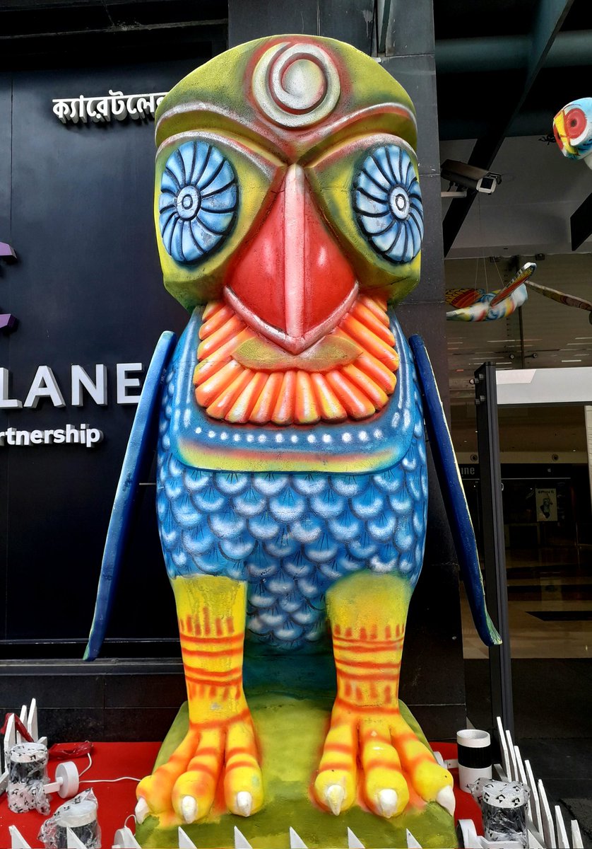 ContArts's tweet photo. Decorated #owl prop on display at #AcropolisMall #Kolkata #India. https://t.co/y7C7DzzG8I