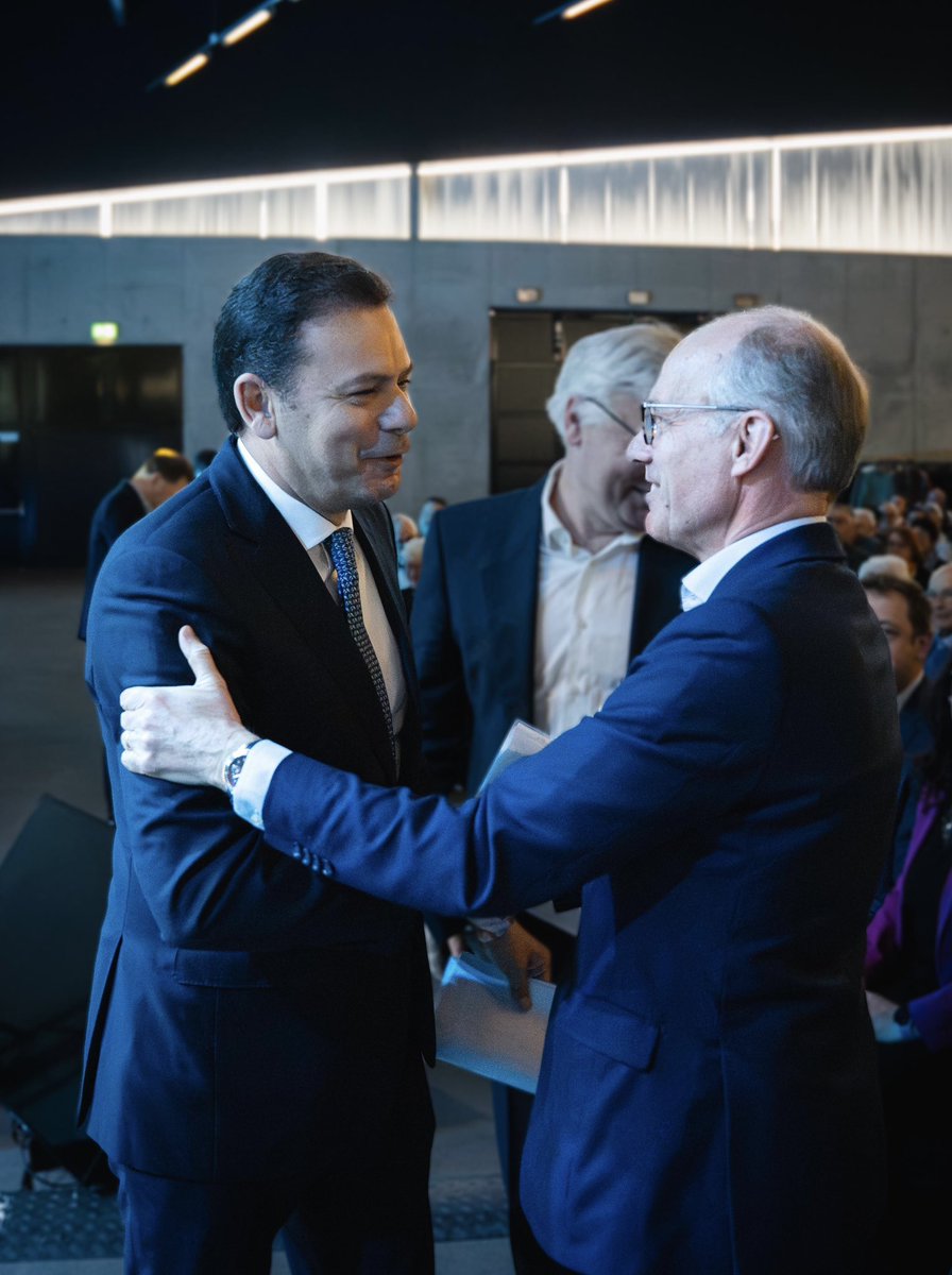 Félicitations à mon ami @LMontenegroPSD pour sa nomination au poste de Premier ministre du #Portugal. Nous continuerons à renforcer les liens amicaux entre 🇵🇹 et 🇱🇺. Merci à @antoniocostapm pour ton amitié et ton engagement pour mon pays et 🇪🇺.