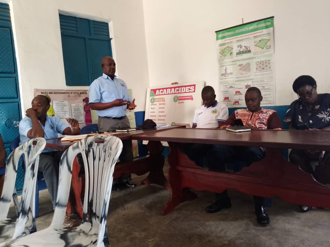 Members of the National Technical Working Group on Milk Quality Assurance currently undertaking a field learning visit on Milk quality Assurance Infrastructure in the Dairy Value Chain in S.Western Region.
