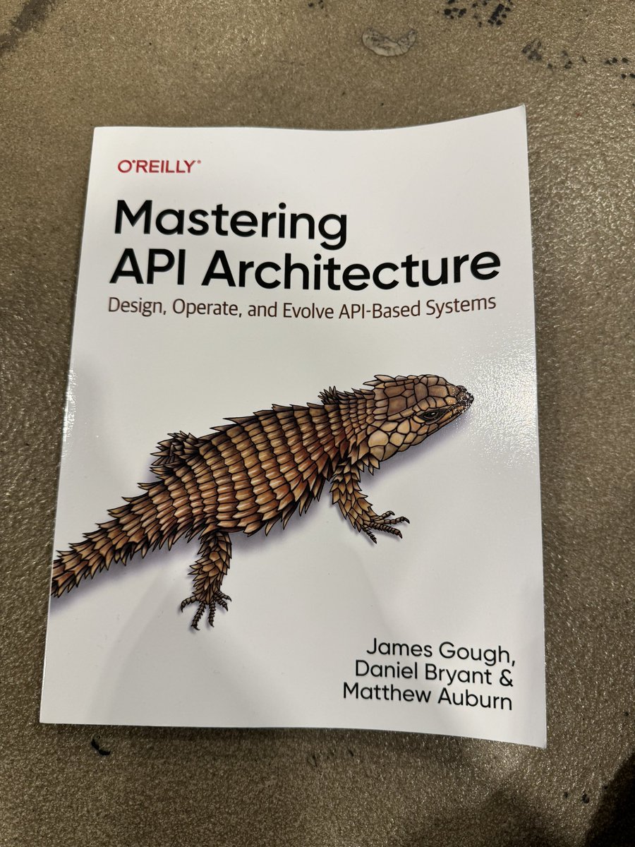 Attending #KubeCon and want to grab a signed copy of “Mastering API Architecture”? Come to the O’Reilly booth at 1pm